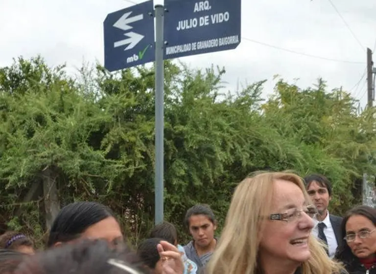 Sacan el nombre de Julio De Vido de calles y de placas de agradecimiento