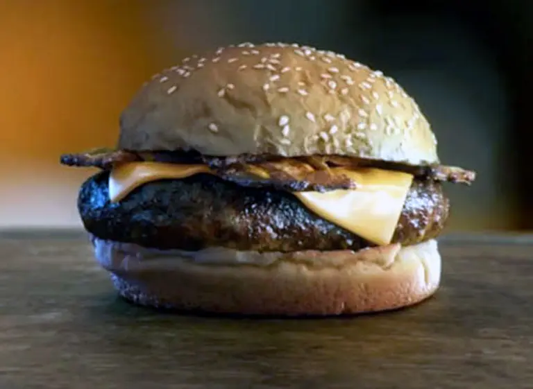 Un restaurante escanea a sus clientes y les sugiere menú según su cara