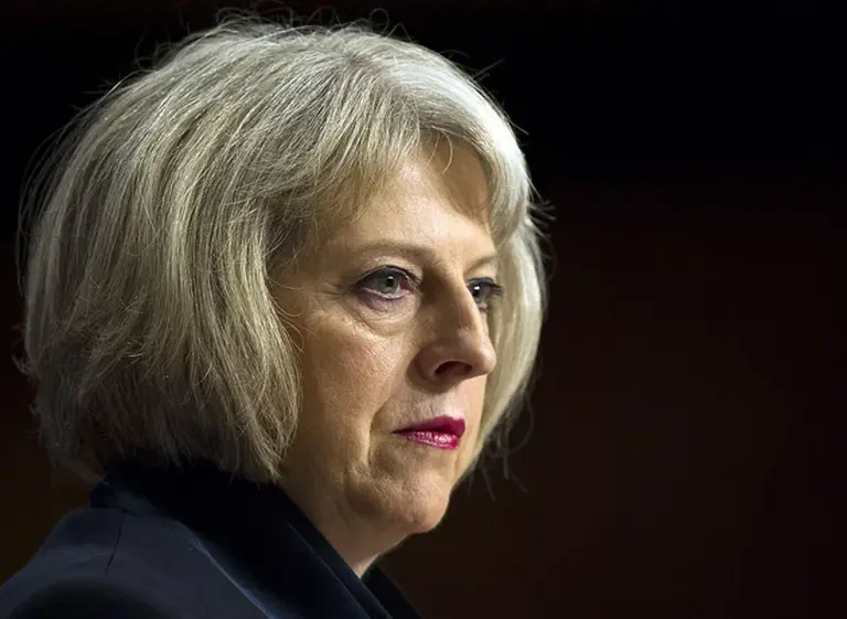 Libra derrumbada: Reino Unido, con reservas para financiarse sólo 3 meses