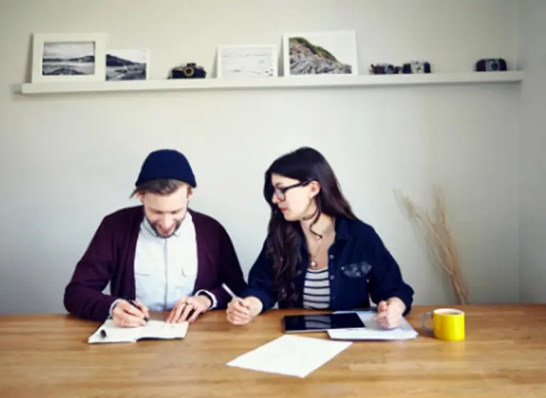 Freelancer compró a dos de sus competidores en América latina