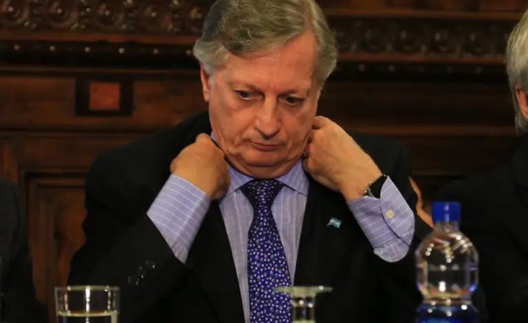 Un nuevo fallo judicial sostiene que al no estar vigente el tarifazo, no aplican ni los topes ni las cautelares