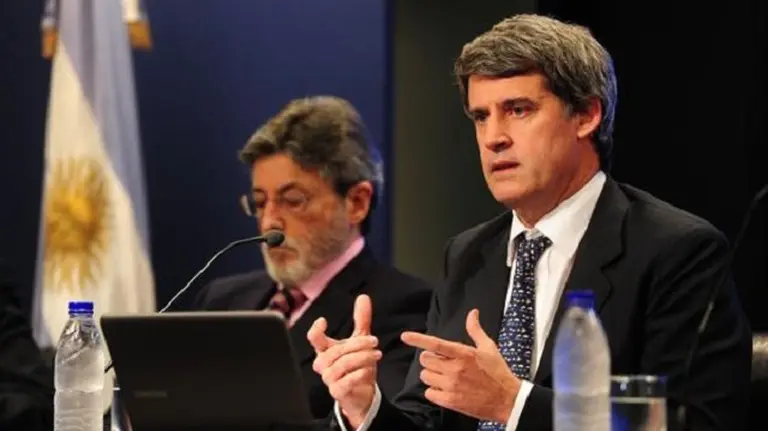 La AFIP va a la caza de propiedades de argentinos en Estados Unidos, Uruguay, Brasil y Chile