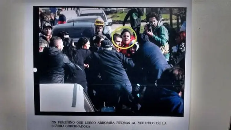 Afirman que los piedrazos al Presidente fueron parte de un plan