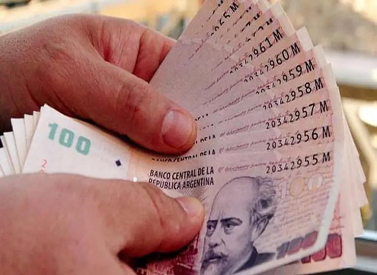 Fin de semana largo: dónde extraer efectivo si falta dinero en los cajeros