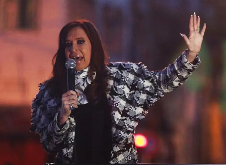 Revelan los movimientos de dinero entre Cristina Kirchner y su hija Florencia