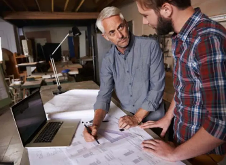 Tres de cada cuatro "Millenials" prefieren trabajar con las generaciones mayores antes que con los más jóvenes