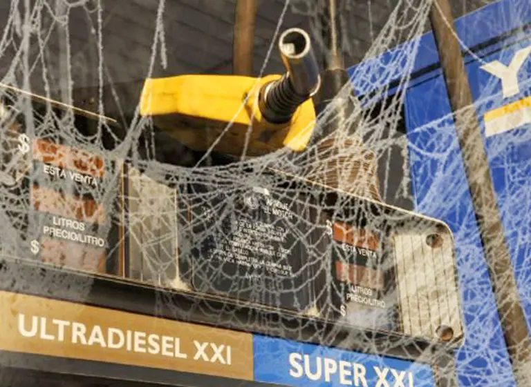 Surtidores en crisis: se estancó venta de nafta y el gasoil se "desbarranca" por una economí­a en stand by