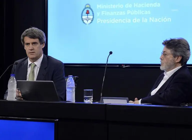 El Gobierno admite que la modificación en las escalas de Ganancias puede pasar para 2017