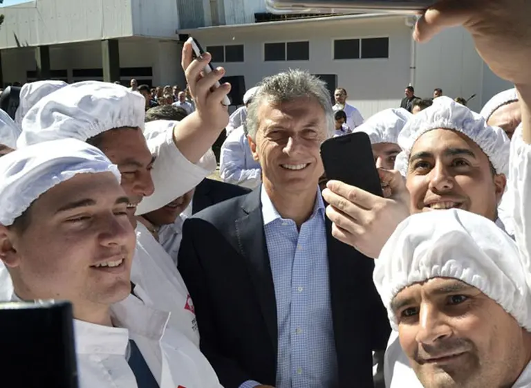 Macri pidió a legisladores "no pasarse de largo" en el aumento de las dietas
