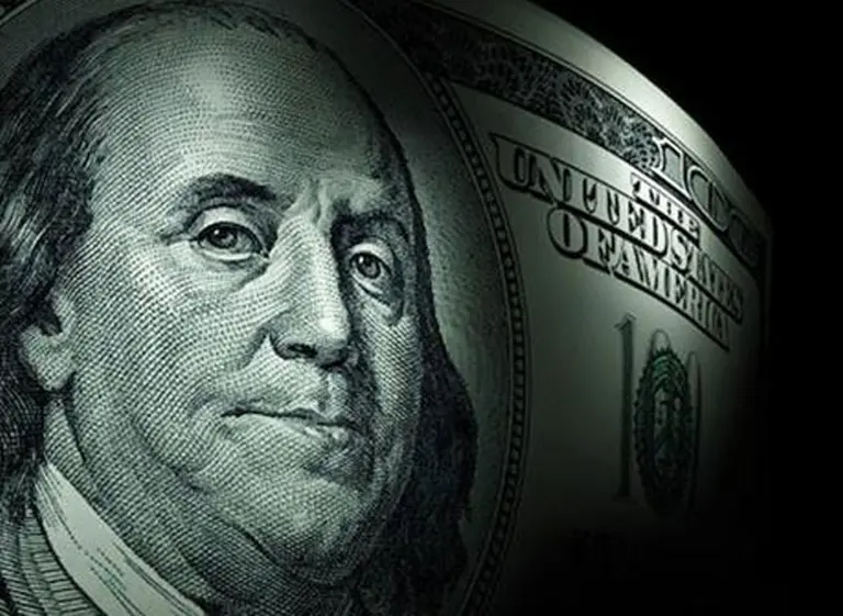 El dólar minorista cayó ocho centavos y terminó la semana en $16,19