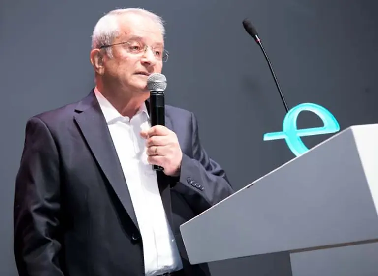 Endeavor distinguió al fundador de Tarjeta Naranja como Empresario Modelo