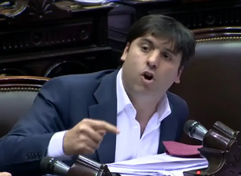 "Traidores" e "hipócritas": el escandaloso cruce entre Bossio y La Cámpora