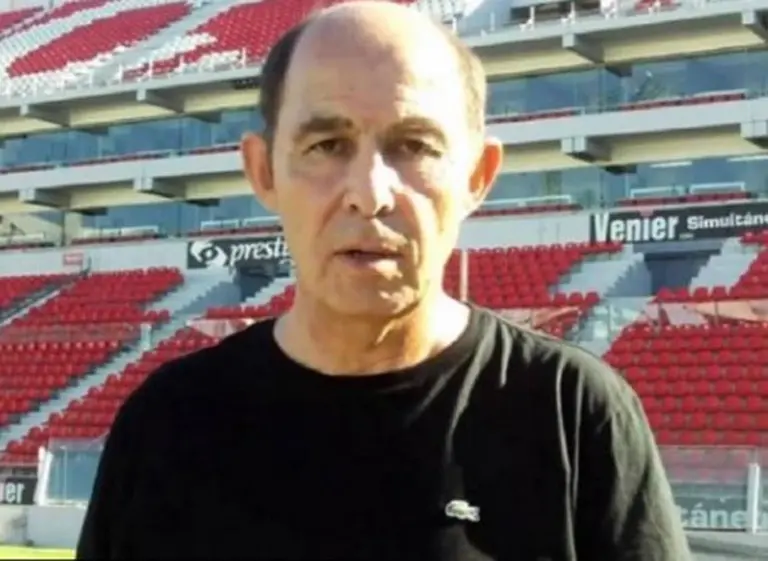Video: Bochini, gigante del fútbol, se ofrece para hacer presencias en eventos
