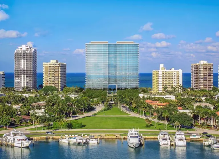 Costantini lleva recaudado u$s900 M en la venta de un edificio que posee en Miami