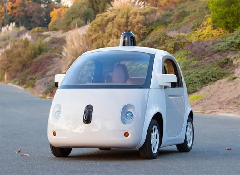 Google crea una compañí­a independiente para sus autos sin conductor