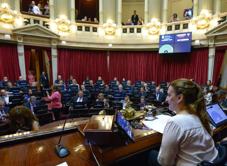 El Gobierno festeja un triunfo clave: tras el aval del Senado, avanza en Diputados la reforma de Ganancias