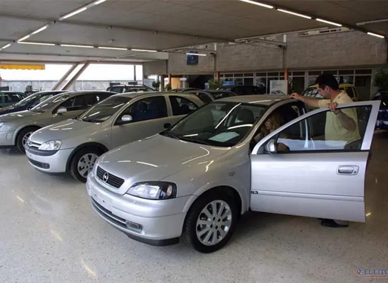 Los concesionarios superaron las expectativas: se patentaron más de 700.000 autos en 2016