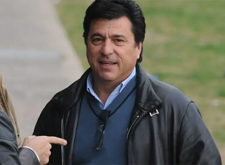 Passarella fue procesado por la cesión de entradas a los barras