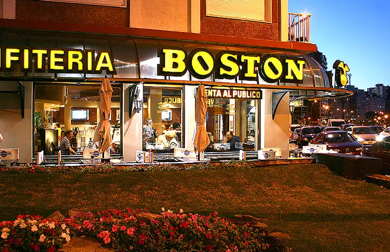 Con nuevos dueños, la tradicional confiterí­a Boston de Mar del Plata planea llegar al exterior
