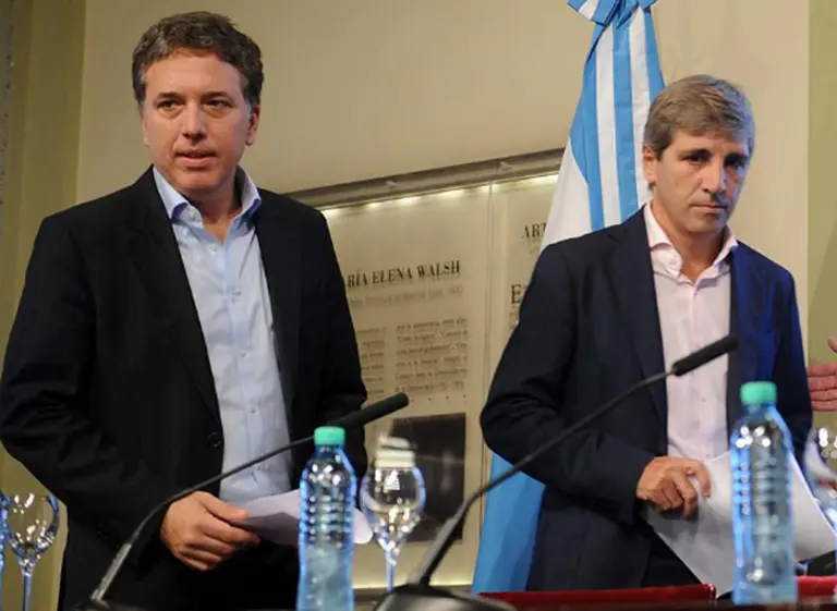 Malas noticias para Argentina: sube la tasa de EE.UU. y se fortalece el dólar