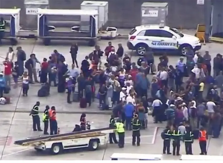 Hubo cinco muertos en un tiroteo en el Aeropuerto de La Florida