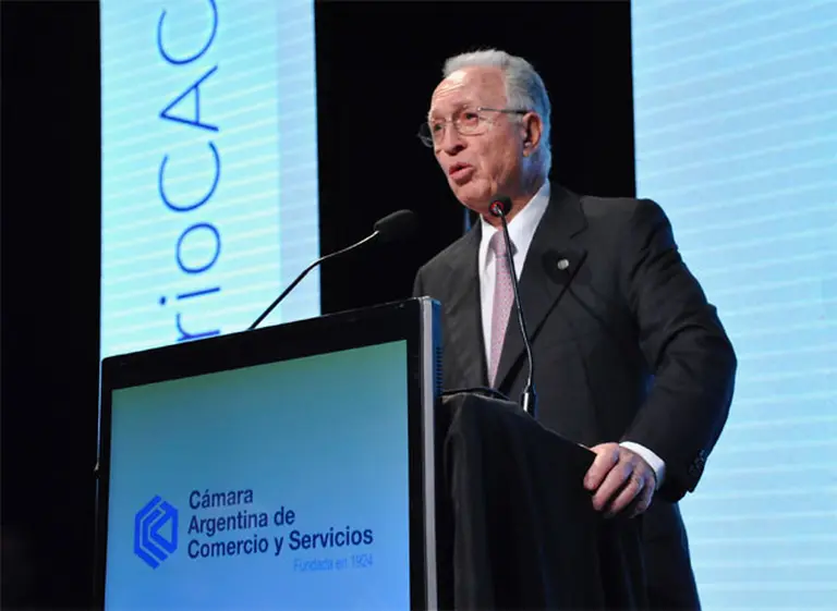 La Cámara de Comercio reclamó a Macri "una urgente reforma impositiva"