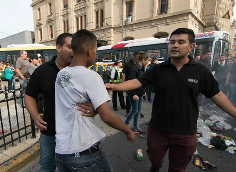 Los manteros y el gobierno porteño pasan a cuarto intermedio