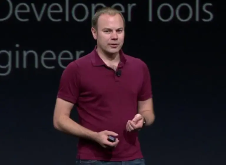 Guerra de talentos: Tesla fichó a un ingeniero clave de Apple para mejorar sus autos eléctricos