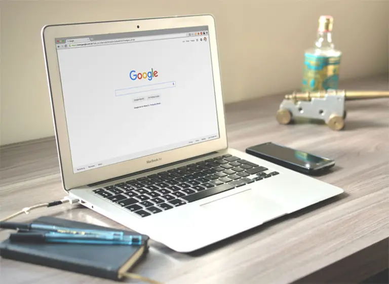 Protegé tu sesión de banca electrónica con estos trucos de Google