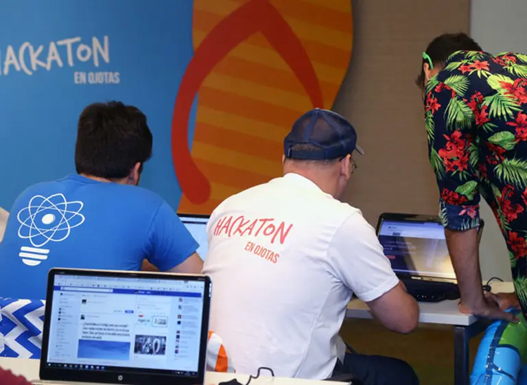 El "bot del verano", un programa de inteligencia artificial para consultar dudas desde la playa