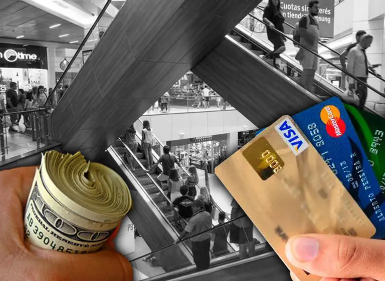 El dólar, gran enemigo del consumo: la compra de billetes verdes sextuplica las ventas en los shopping
