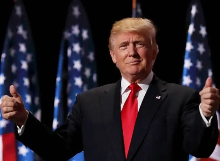 Para Trump "el dólar está demasiado fuerte" y agita a los mercados