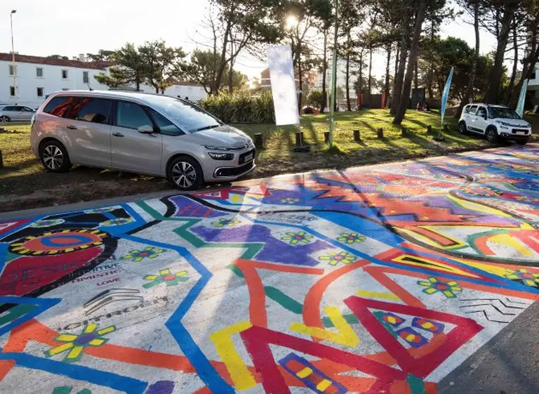 Citroí«n volvió a la costa, anticipa el C4 Cactus y pone el sello al verano con una acción especial