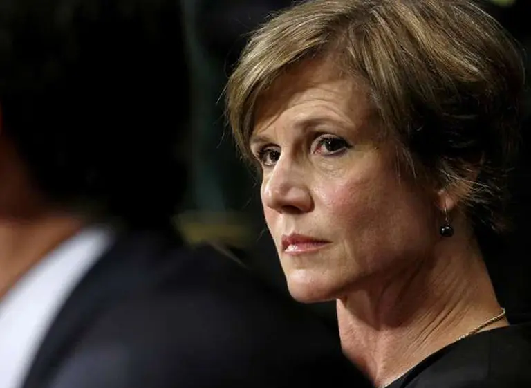 Trump echó a la fiscal general que no defendió su decreto contra inmigrantes