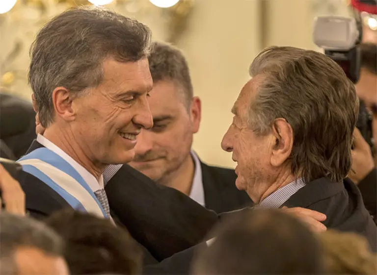 El Gobierno, "groggy": el affaire Correo opacó el anuncio del "Plan Patagonia" y evidenció la falta de reacción