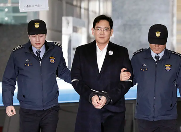 El encarcelamiento del heredero de Samsung, una "tragedia" para la gestión de la compañí­a