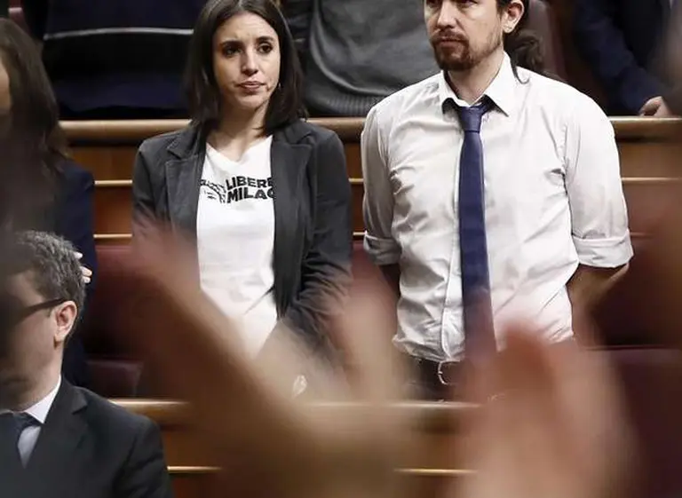 Incómodo momento del Presidente ante el Parlamento español
