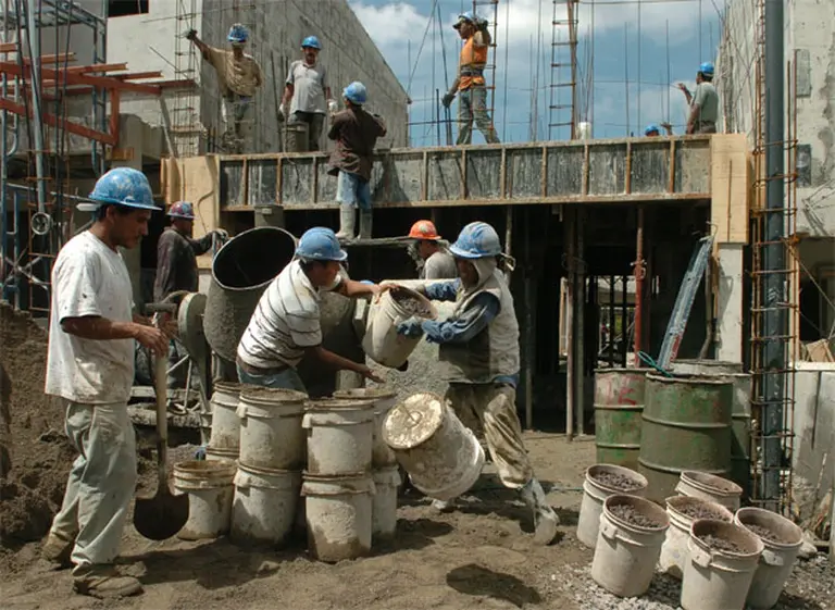 ¿Cómo es el nuevo acuerdo salarial que rige para los trabajadores de la construcción?