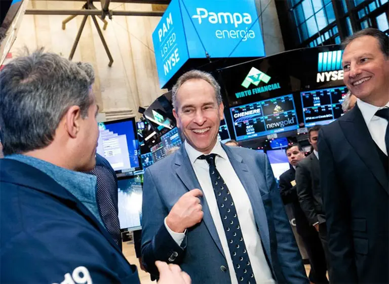 Mindlin se quedó con el holding del primo de Macri y apunta a la obra pública