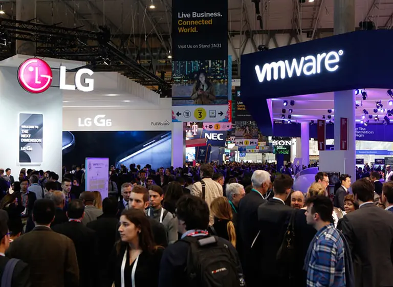 La cumbre mundial de teléfonos móviles amenaza con irse de Barcelona