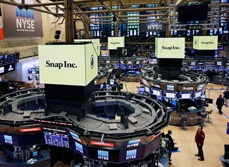 Inversores saben que Snapchat no es Facebook y están preocupados