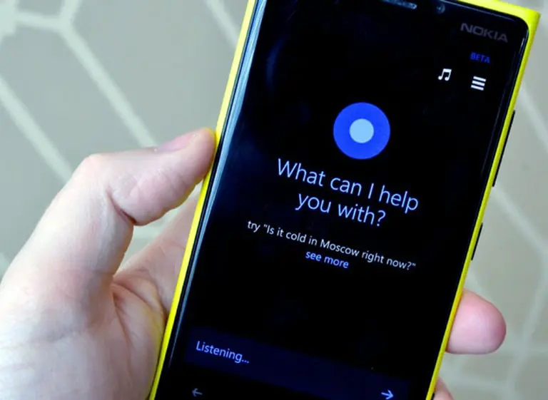Los teléfonos móviles del futuro serán cada vez más "inteligentes" y hablarán con voz propia