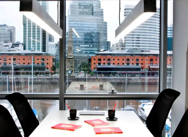 Así­ son las nuevas oficinas del Gruppo Campari en Puerto Madero