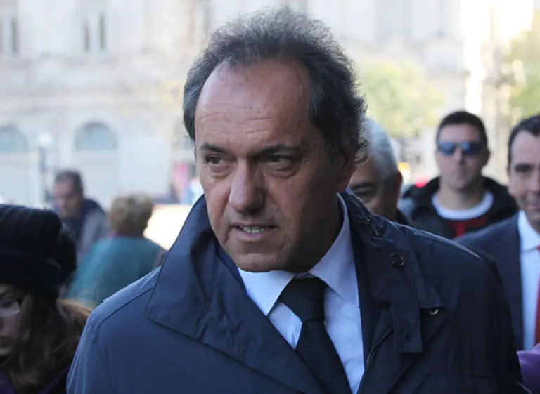 Facturas truchas: allanan galerí­a Zurbarán por causa que investiga a Scioli