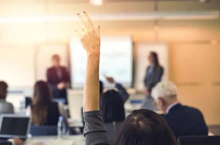 ¿Trump lo hizo?: las empresas en EE.UU. contratan menos estudiantes extranjeros de MBA