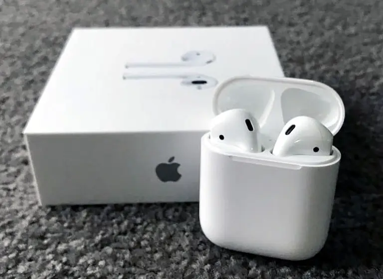 Apple prepara nuevos AirPods más caros y completos para el año próximo