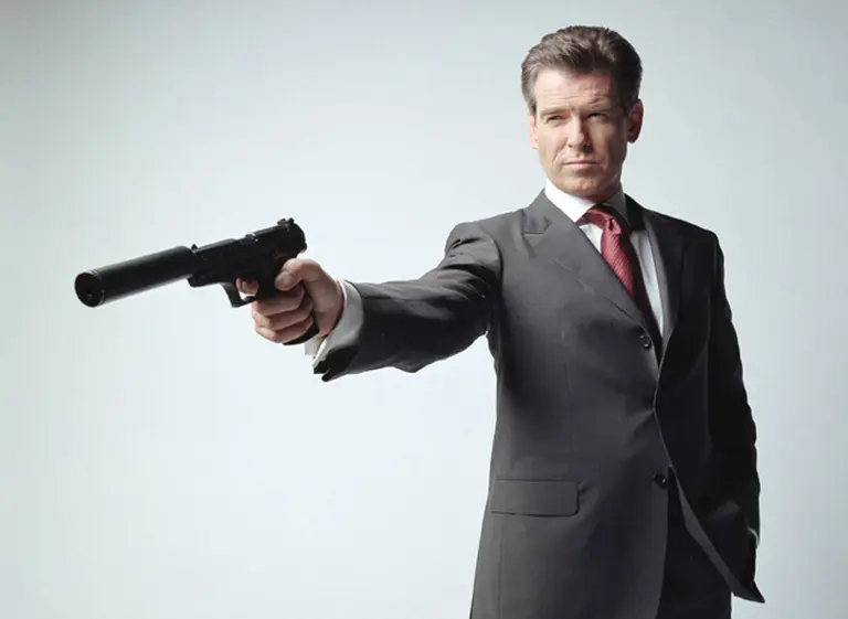 La triste historia de vida de Pierce Brosnan