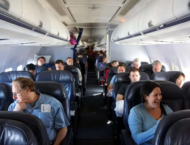 Video: exazafata explica porqué nunca elige este asiento en un avión