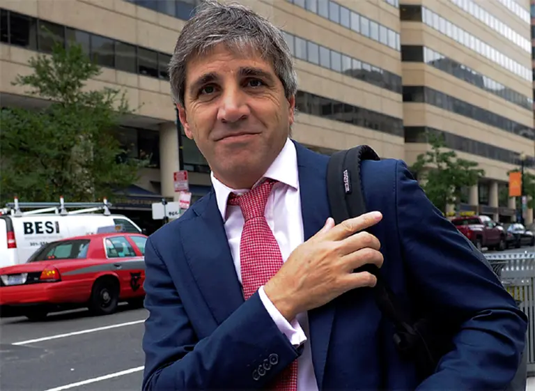 Luis Caputo: "No hay nada resuelto sobre gravar la renta financiera"