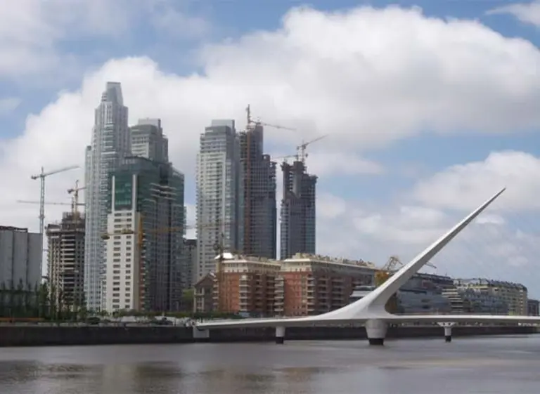 La Casa Rosada recaudó u$s315 M por la venta de inmuebles y prepara otras quince subastas